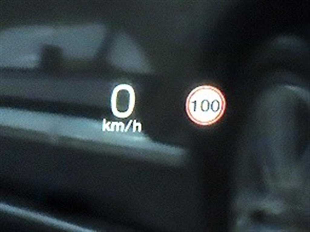 Volvo S60 — photo 13