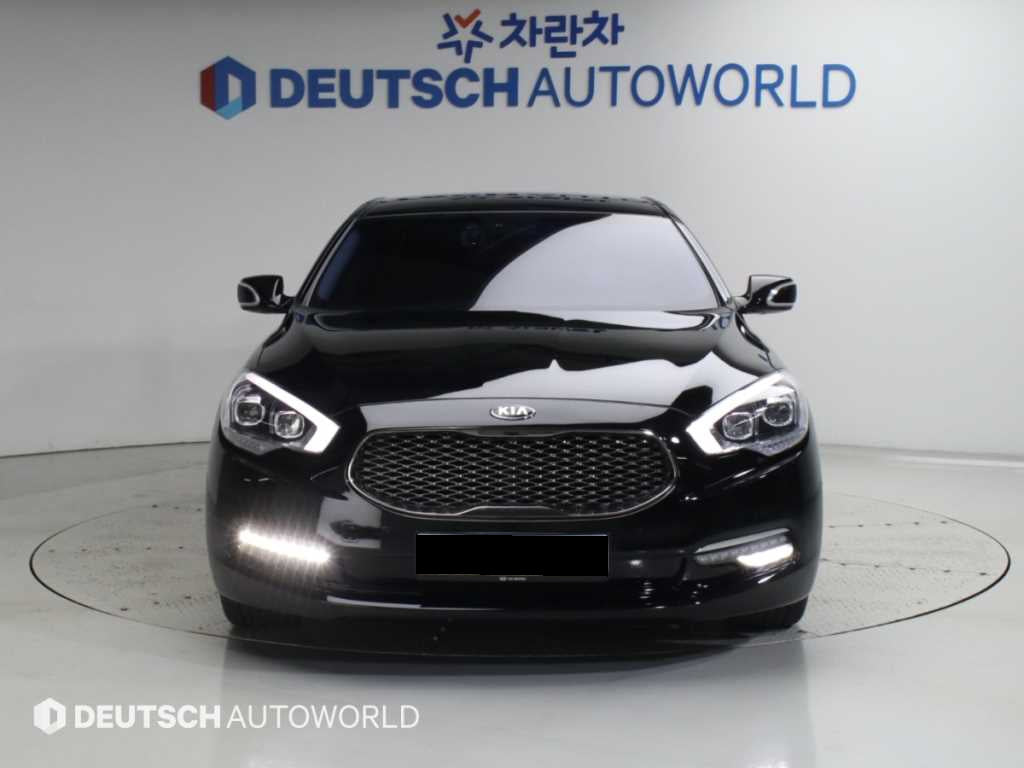 Kia K9 — photo 03