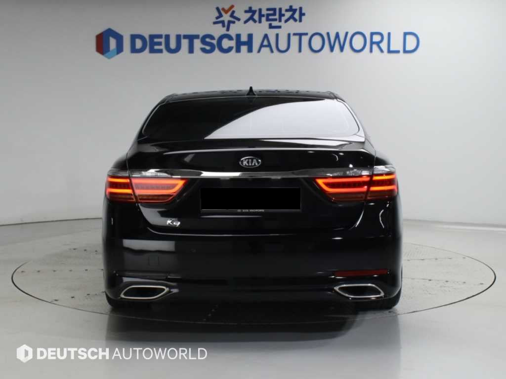Kia K9 — photo 04