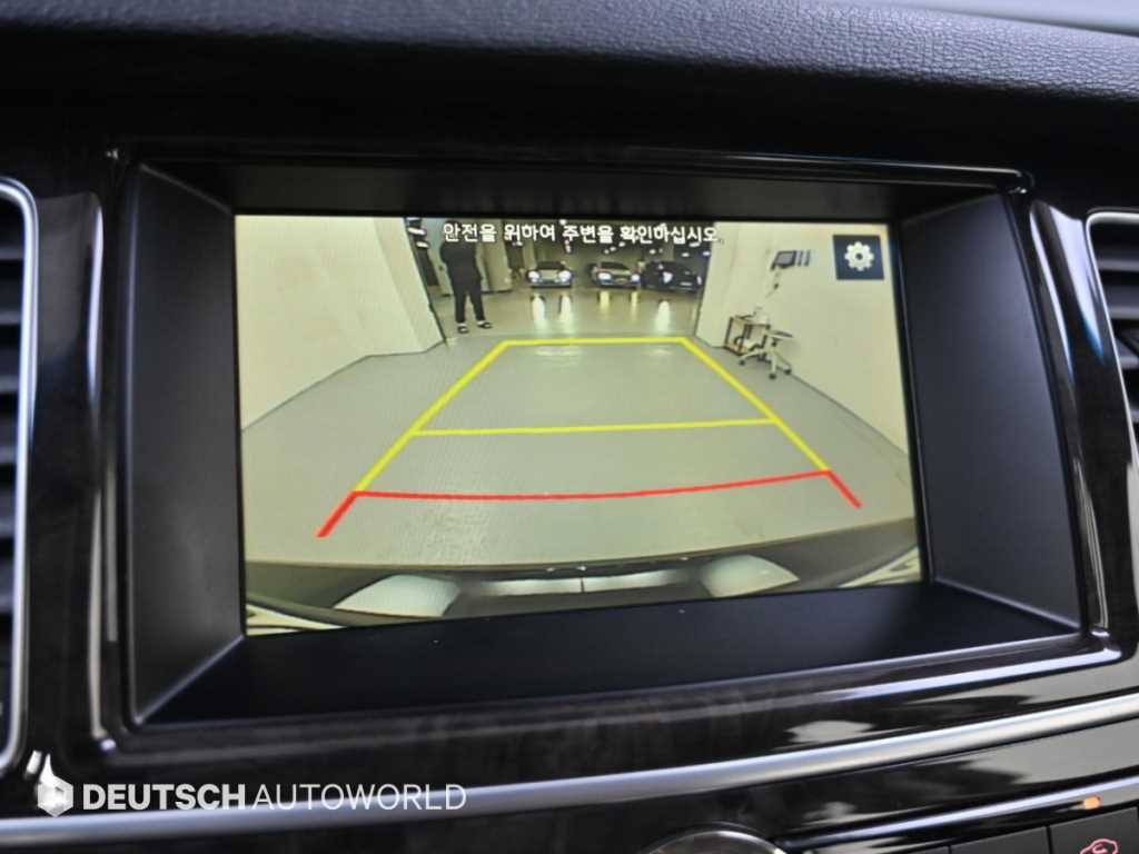 Kia K9 — photo 15