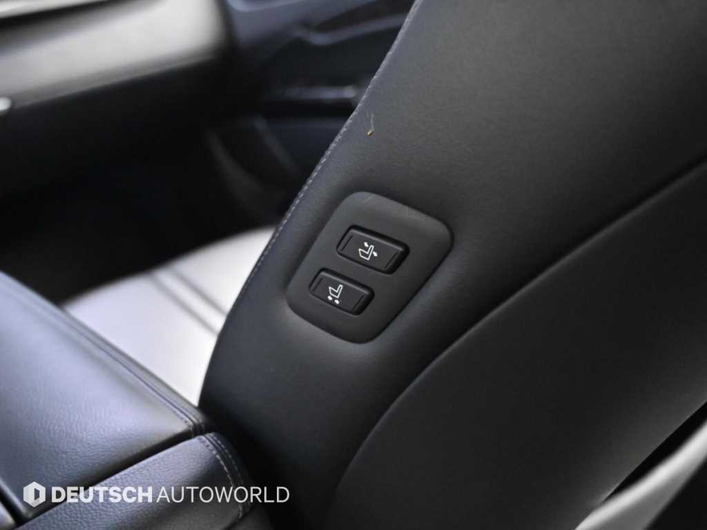 Kia K9 — photo 18