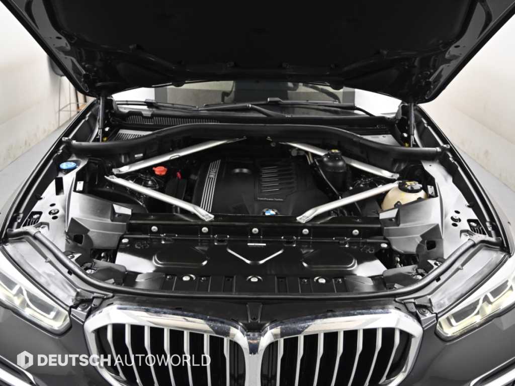 BMW X5 — photo 06
