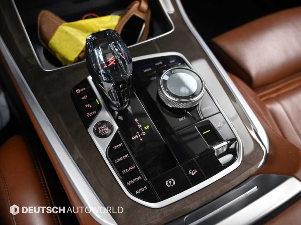 BMW X5 — photo 09