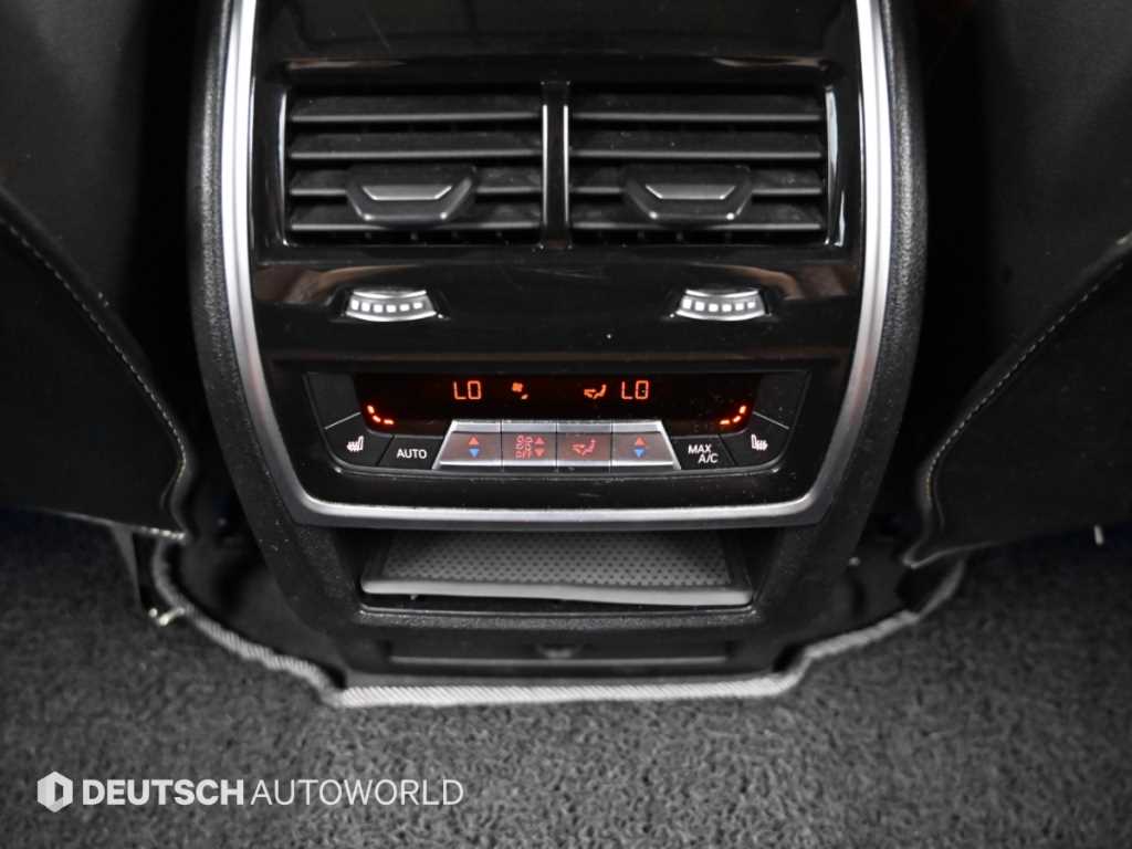 BMW X5 — photo 16