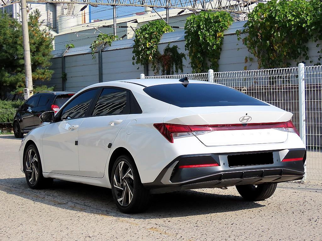 Hyundai Avante — photo 03