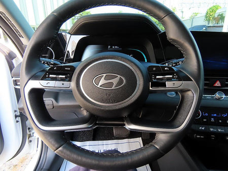 Hyundai Avante — photo 08