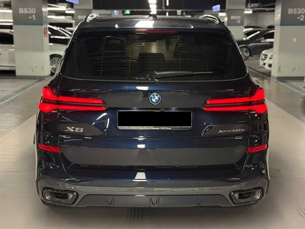 BMW X5 — photo 04