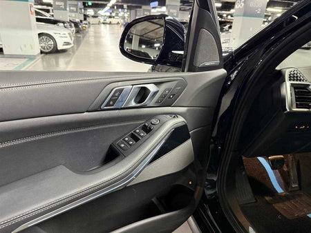 BMW X5 — photo 12