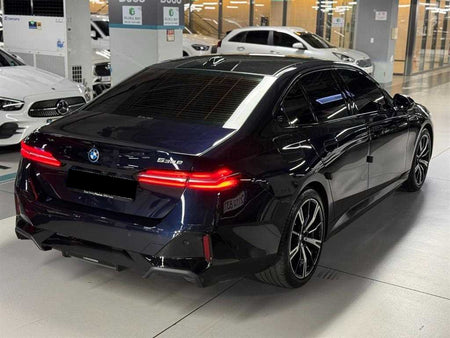 BMW 5-Series — photo 05