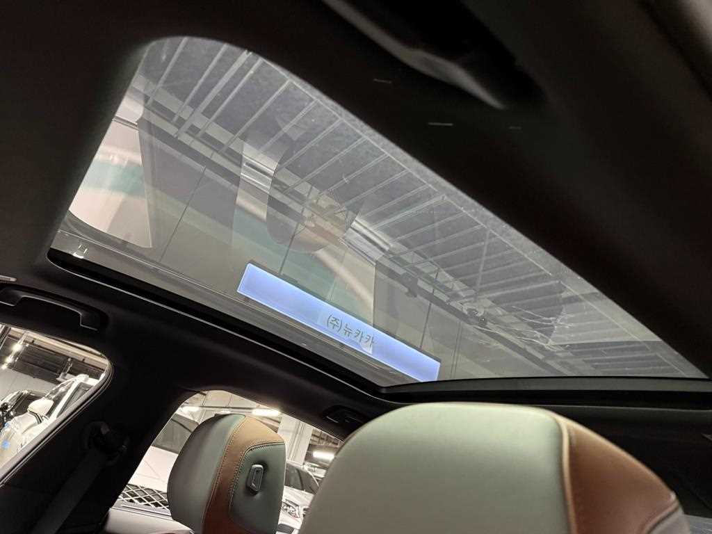 BMW 5-Series — photo 16