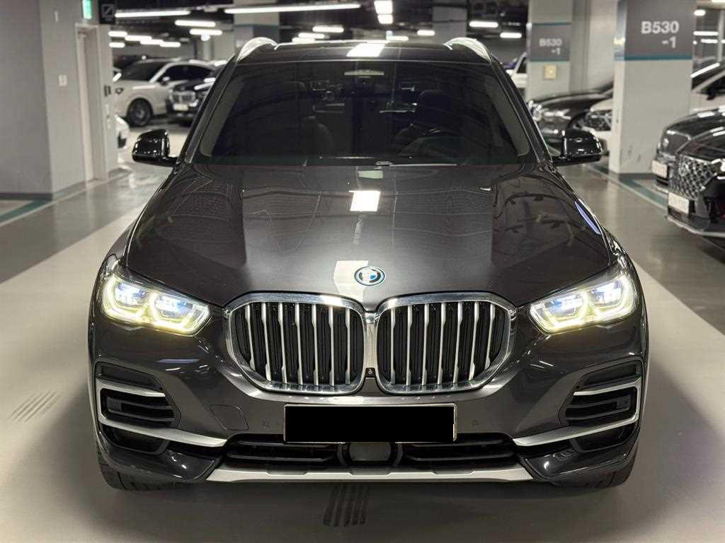 BMW X5 — photo 02