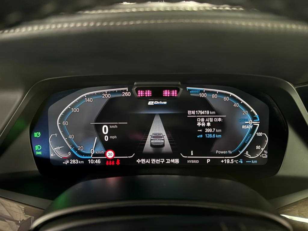 BMW X5 — photo 07
