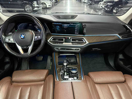 BMW X5 — photo 08