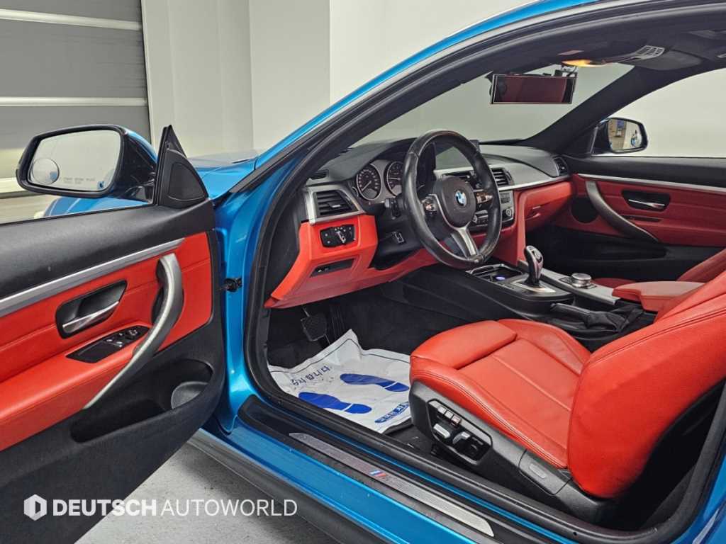 BMW 4-Series — photo 11