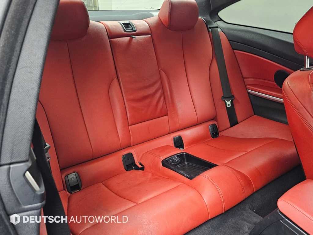 BMW 4-Series — photo 12