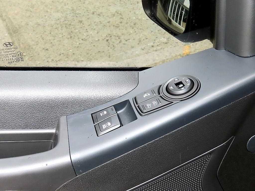 Hyundai Solati — photo 12