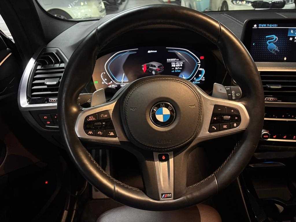 BMW X3 — photo 07