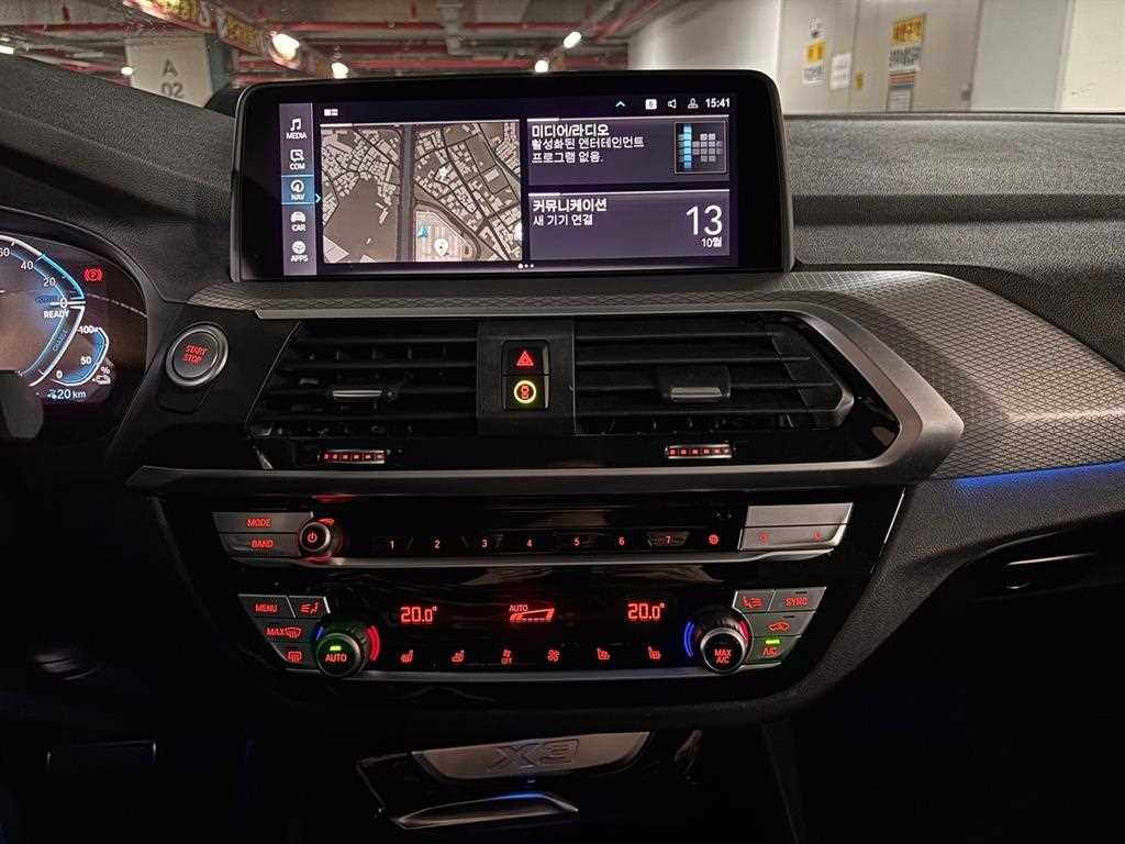 BMW X3 — photo 12