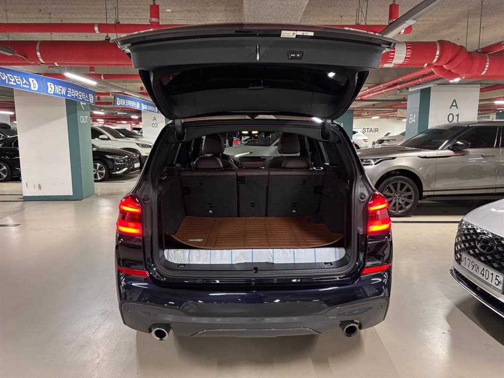 BMW X3 — photo 19
