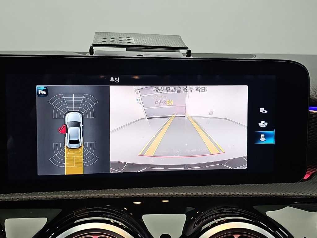 Mercedes-Benz A-Class — photo 14