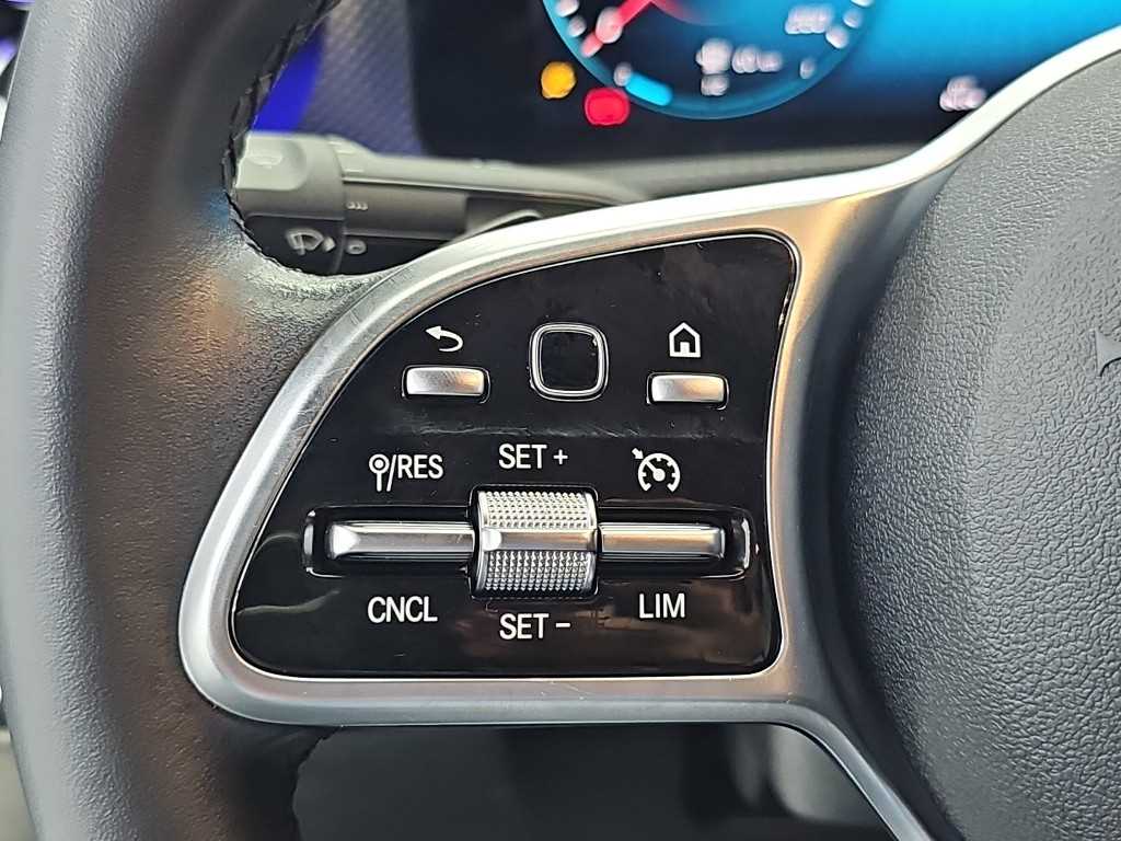 Mercedes-Benz A-Class — photo 17