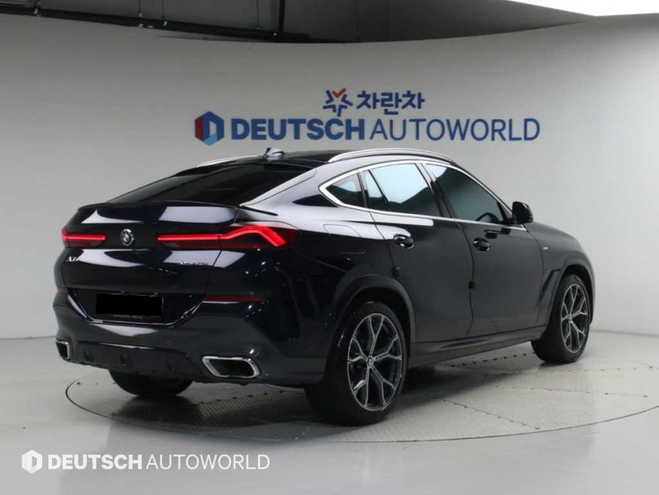 BMW X6 — photo 02