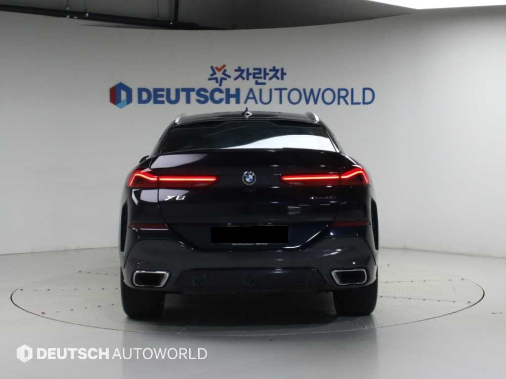 BMW X6 — photo 04
