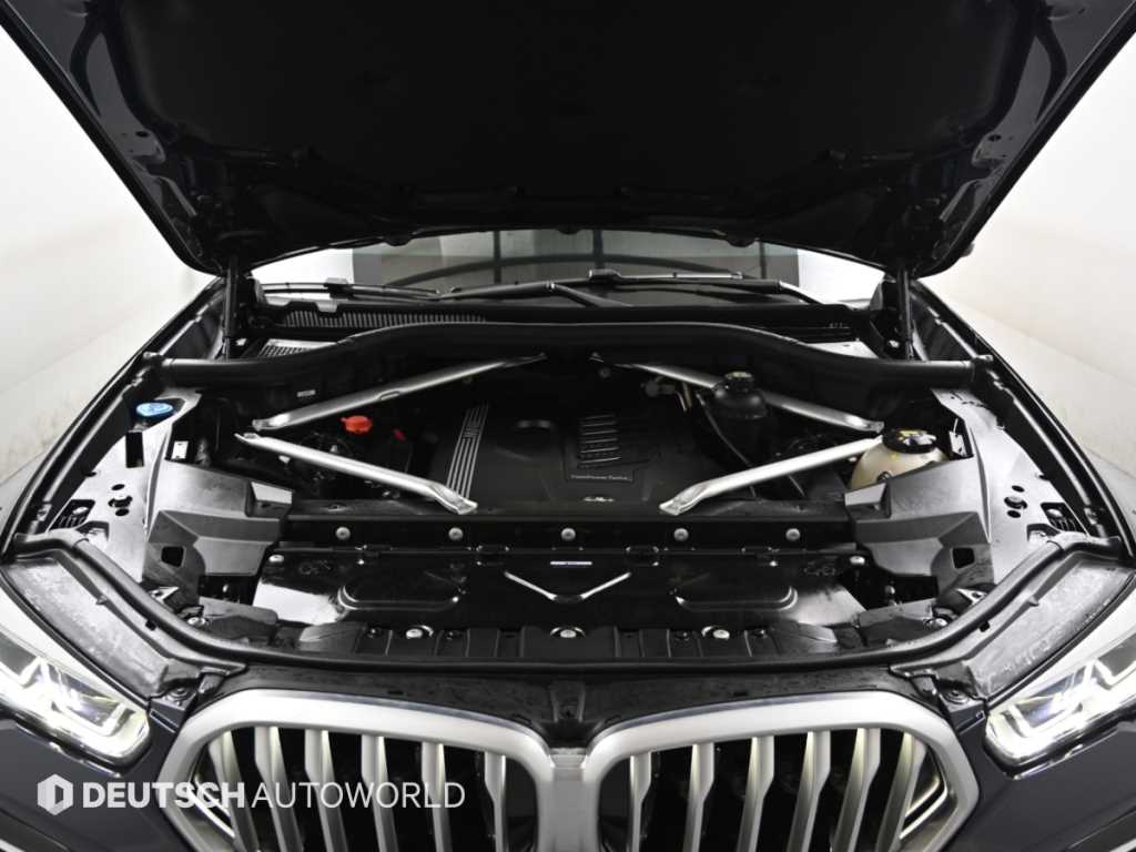 BMW X6 — photo 06