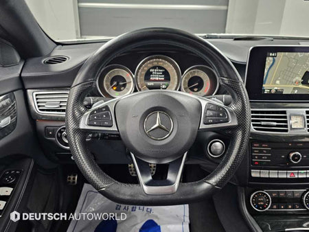 Mercedes-Benz CLS-Class — photo 13