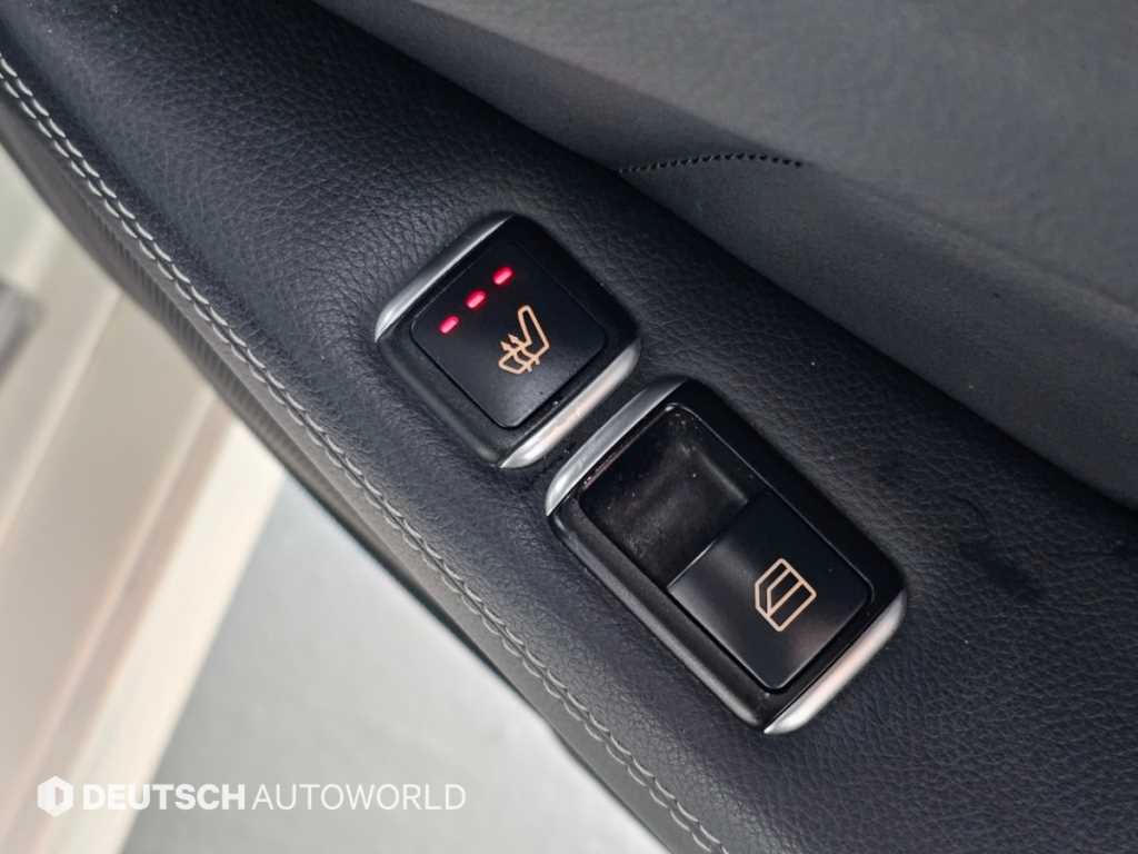 Mercedes-Benz CLS-Class — photo 16