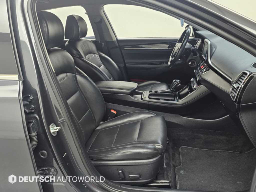 Hyundai Grandeur — photo 10
