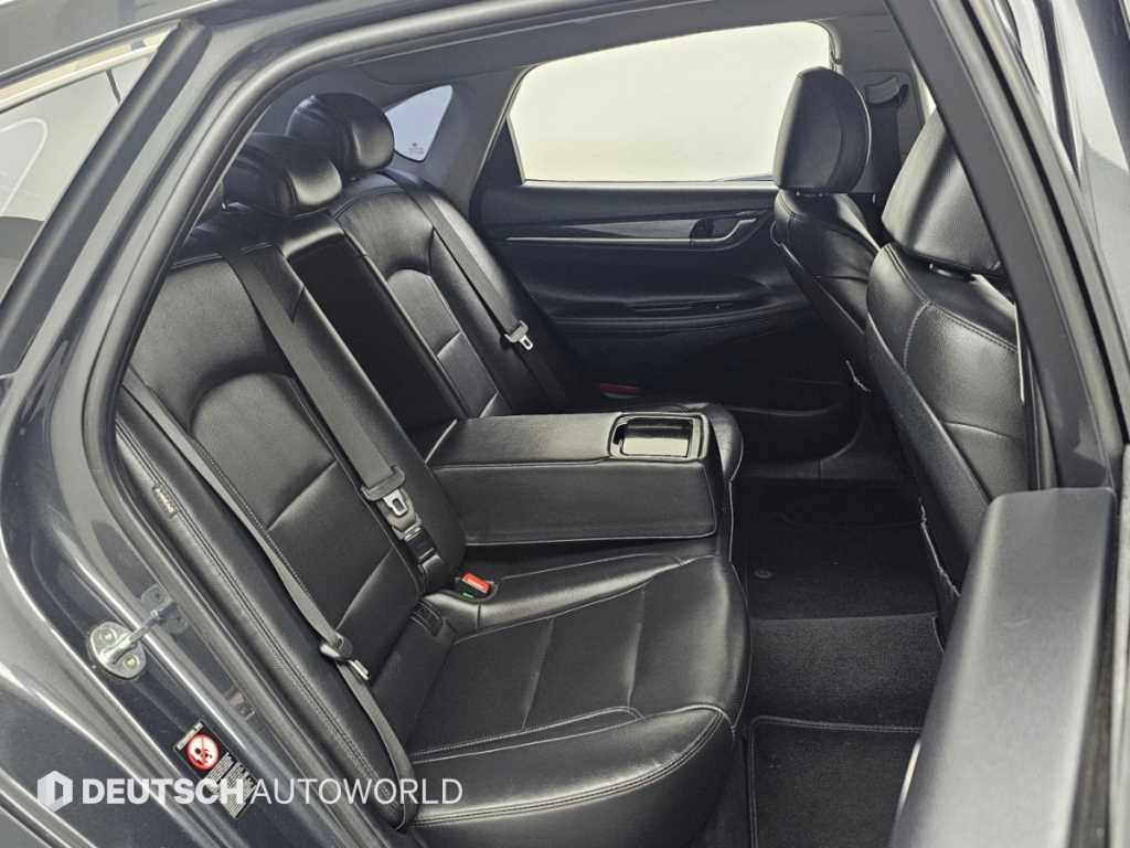 Hyundai Grandeur — photo 12