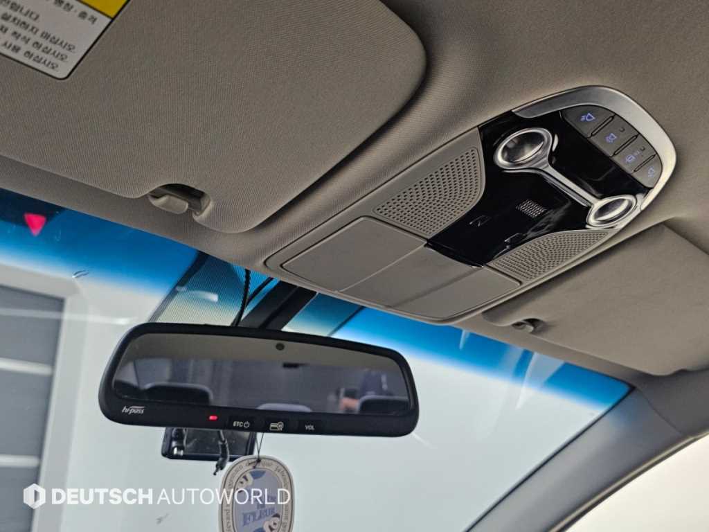 Hyundai Grandeur — photo 18