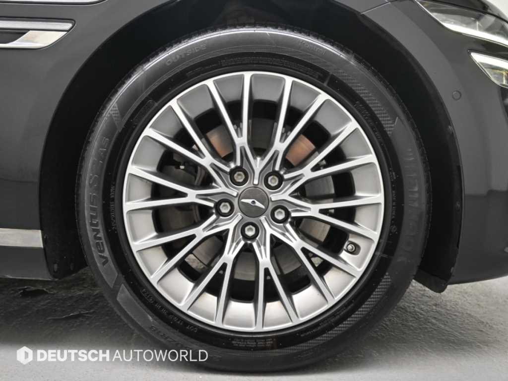 Genesis G80 — photo 05