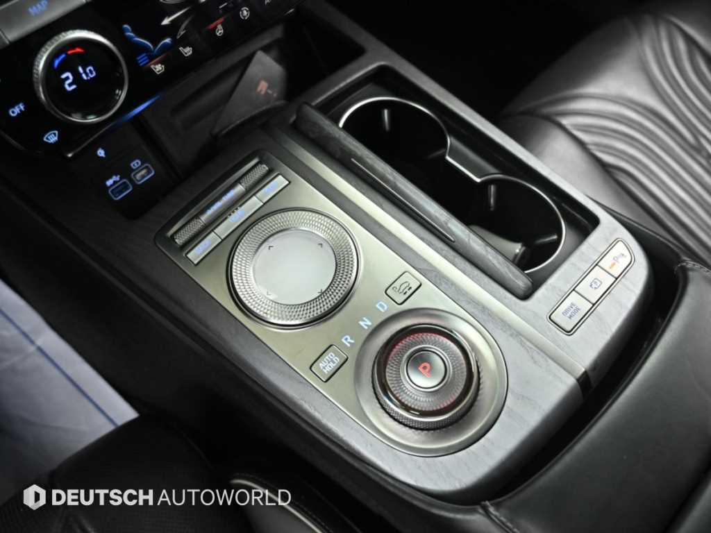 Genesis G80 — photo 09
