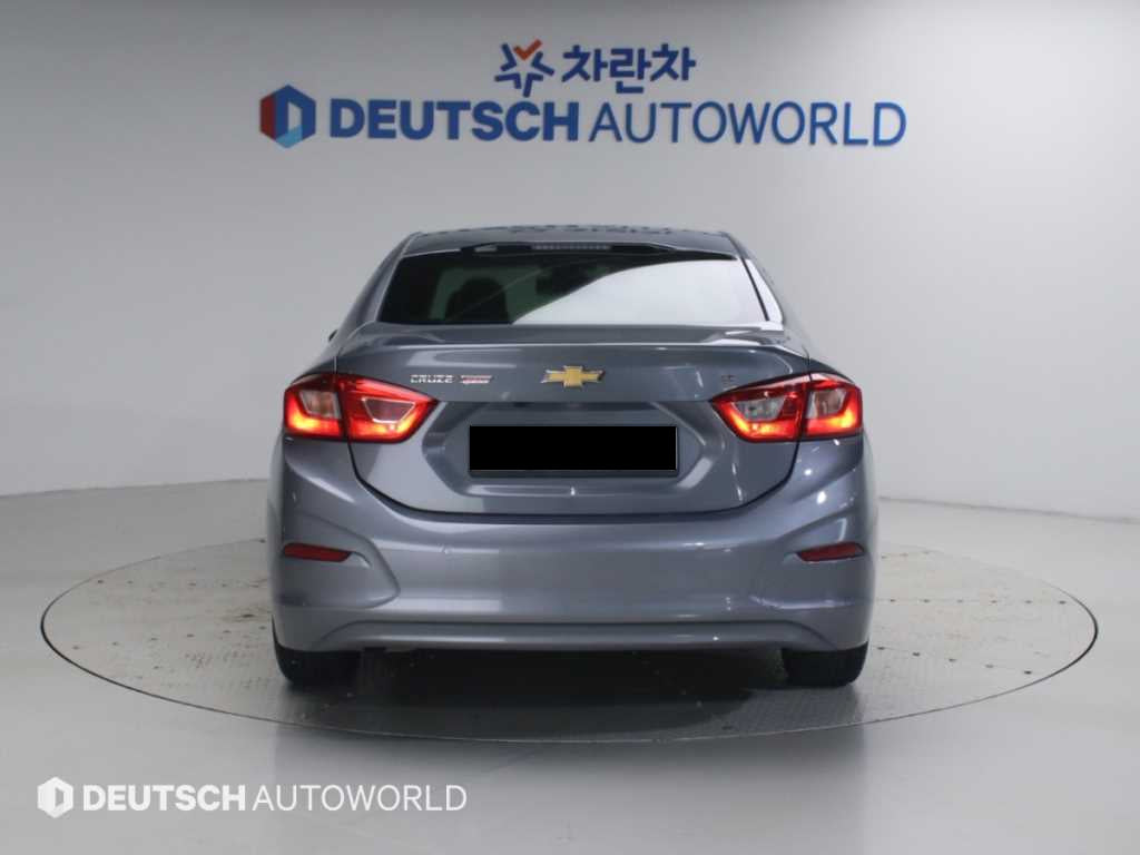 CHEVROLET Cruze — photo 04