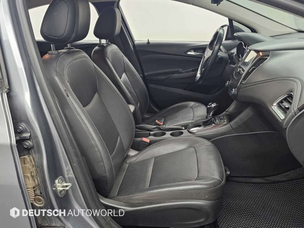 CHEVROLET Cruze — photo 10