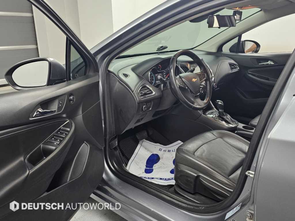 CHEVROLET Cruze — photo 11