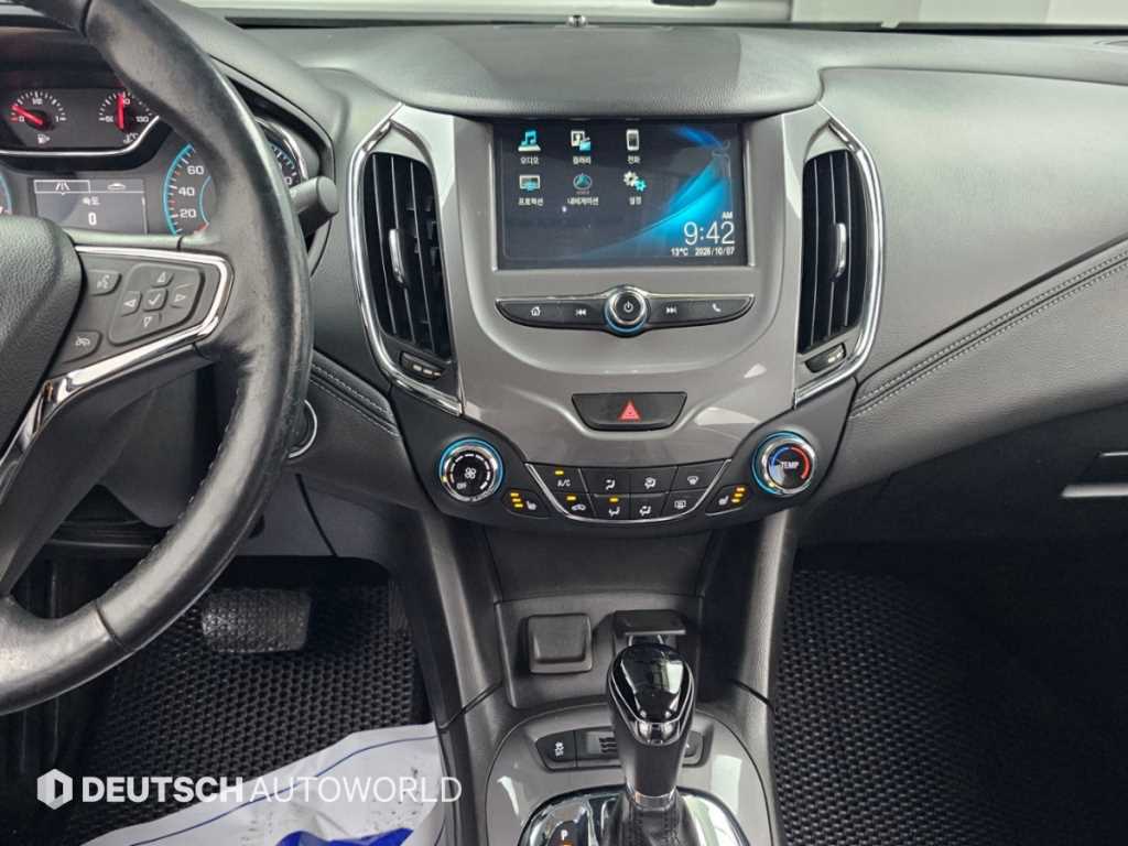 CHEVROLET Cruze — photo 14