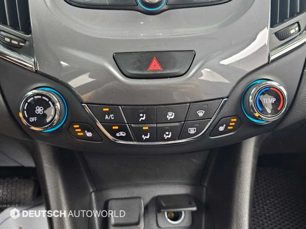 CHEVROLET Cruze — photo 17