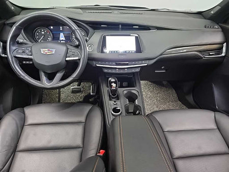 Cadillac XT4 — photo 07