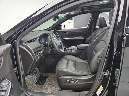 Cadillac XT4 — photo 11