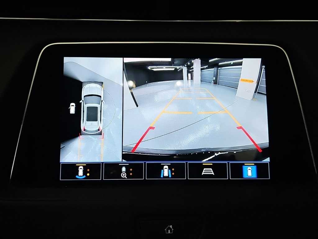 Cadillac XT4 — photo 15