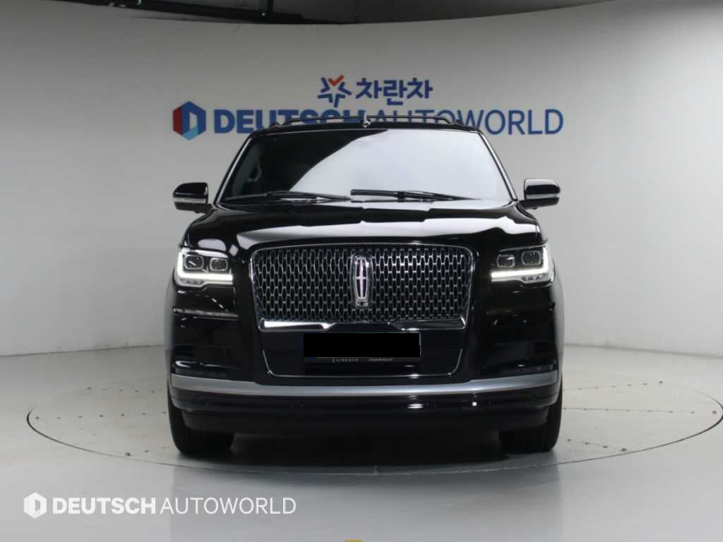 Lincoln Navigator — photo 03