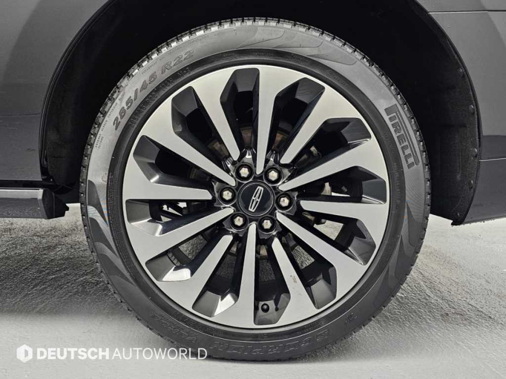 Lincoln Navigator — photo 05