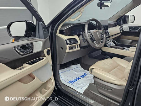 Lincoln Navigator — photo 11