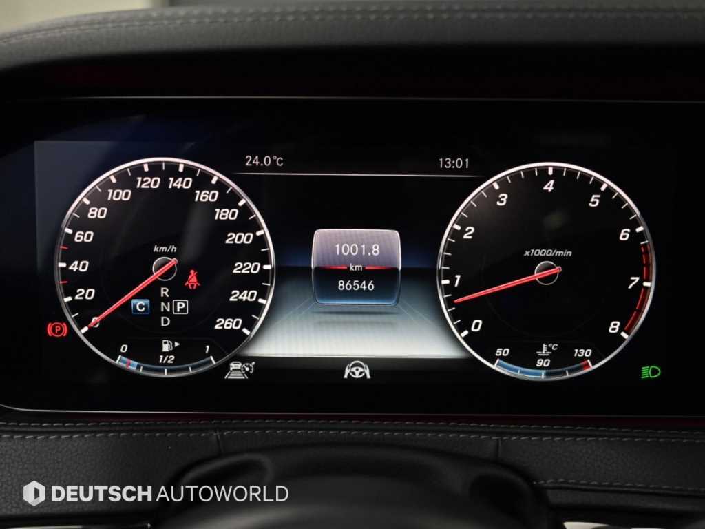 Mercedes-Benz S-Class — photo 08