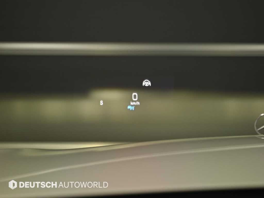 Mercedes-Benz S-Class — photo 17