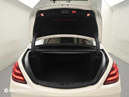 Mercedes-Benz S-Class — photo 19