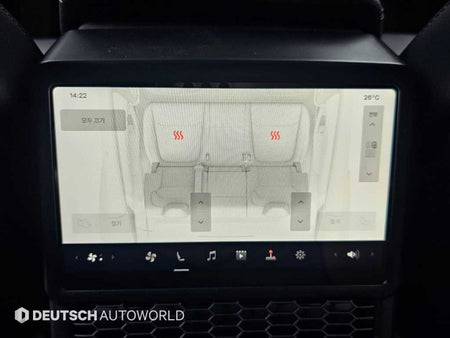 Tesla Model Y — photo 16